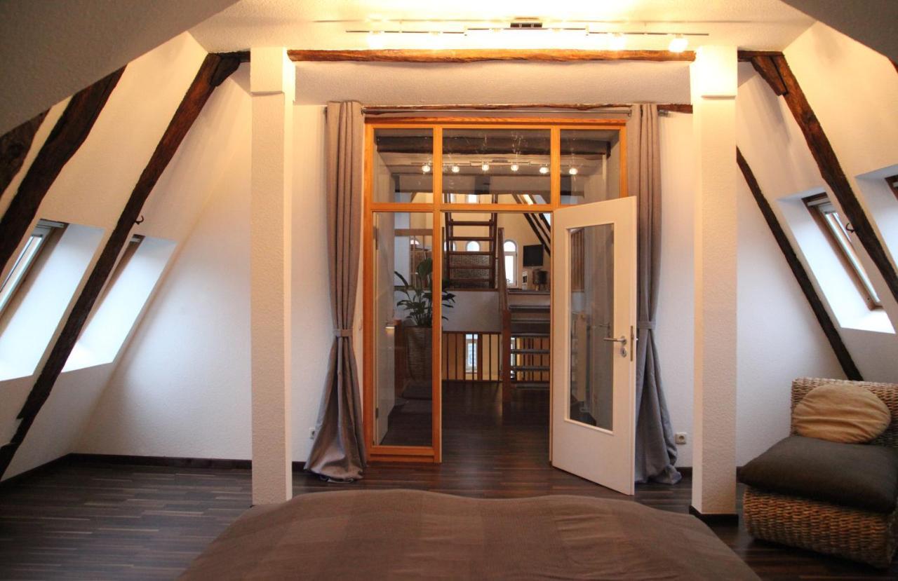 Wunderschoene Dachgeschoss - Maisonette Rostock Esterno foto