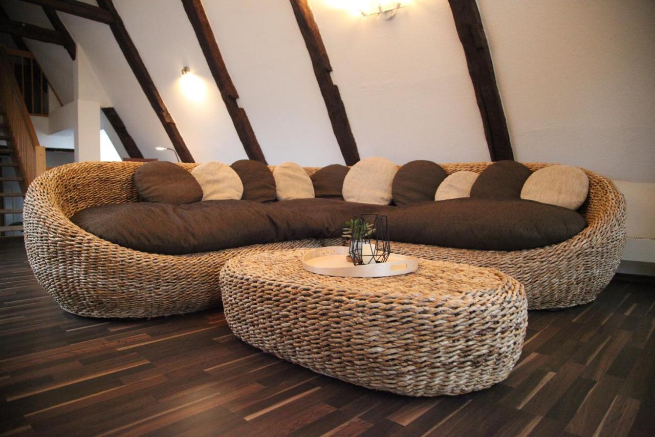 Wunderschoene Dachgeschoss - Maisonette Rostock Esterno foto