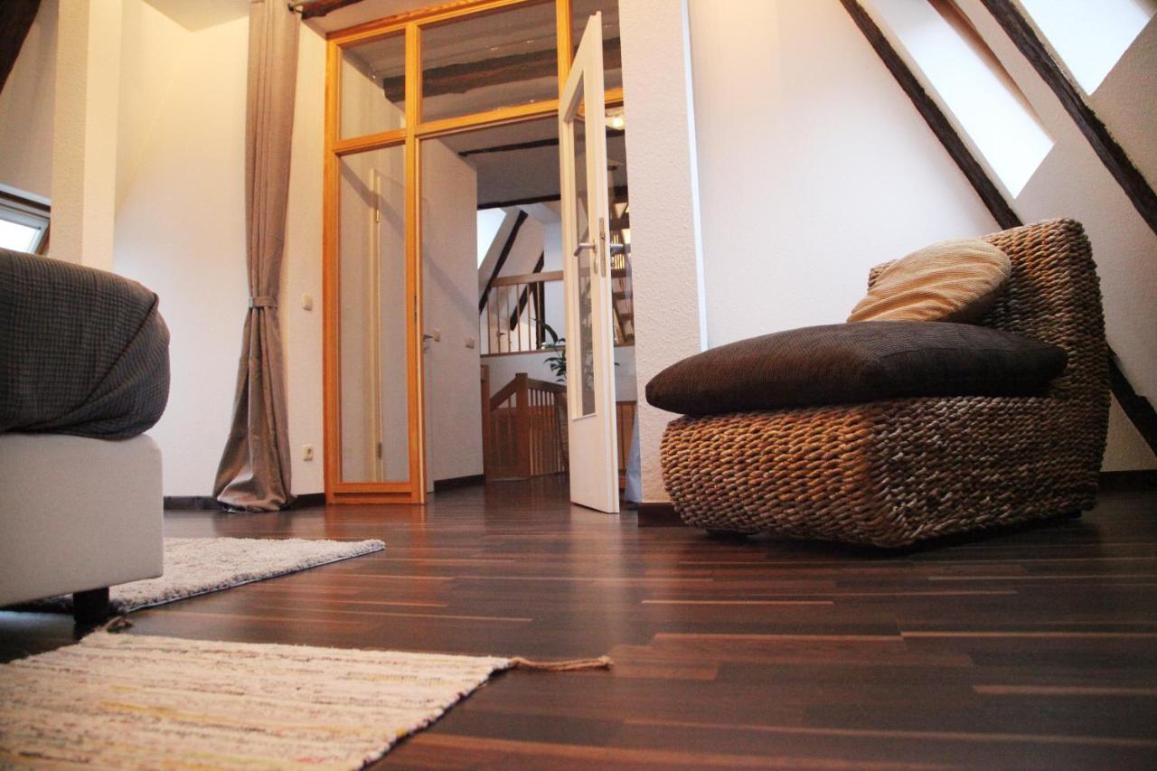 Wunderschoene Dachgeschoss - Maisonette Rostock Esterno foto