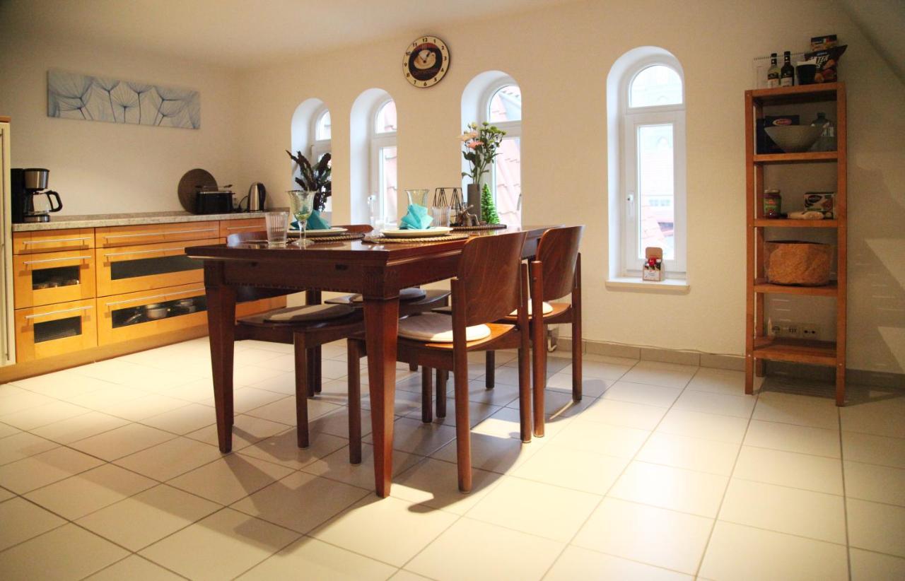Wunderschoene Dachgeschoss - Maisonette Rostock Esterno foto